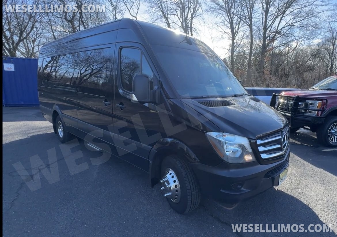 Limo Bus for Sale in Hazlet, NJ - Main Photo