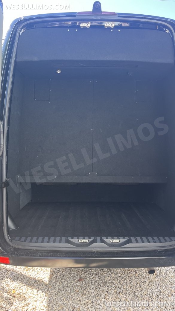 2016 Mercedes-Benz 3500 Spinter Sprinter for Sale in Little Torch Key, FL - Photo 3