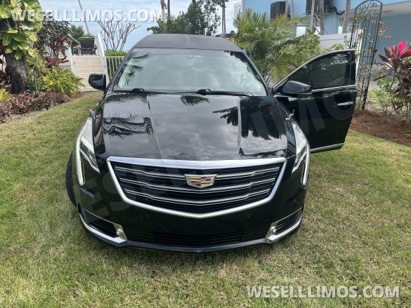 2018 Cadillac XTS. 3.6 Limousine for Sale in Little Torch Key, FL - Photo 2