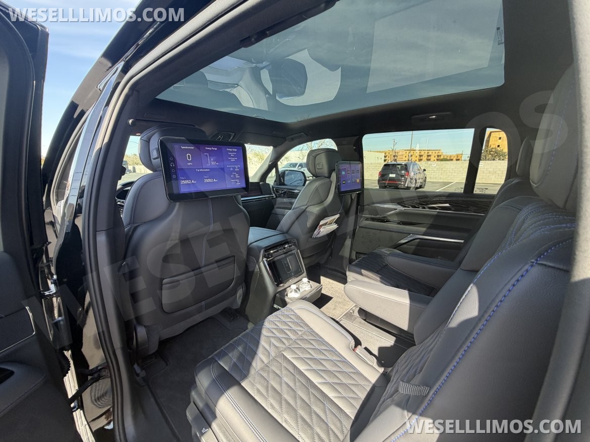 SUV for Sale in Phoenix, AZ - Photo 3