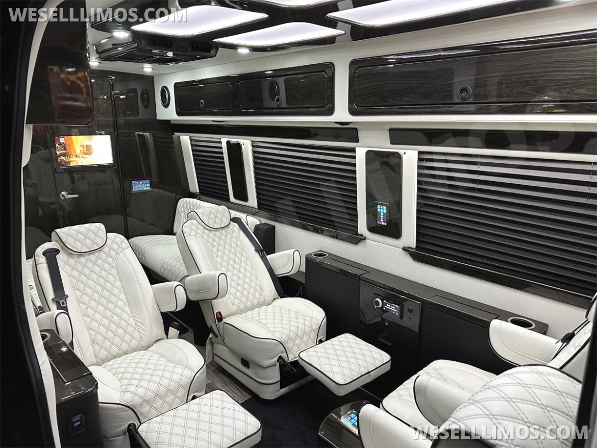 Sprinter for Sale in Elkhart, IN - Photo 2