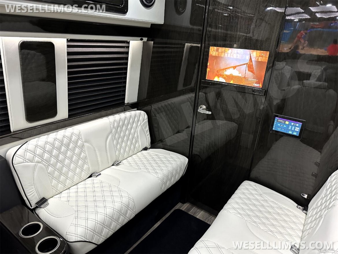 Sprinter for Sale in Elkhart, IN - Photo 4