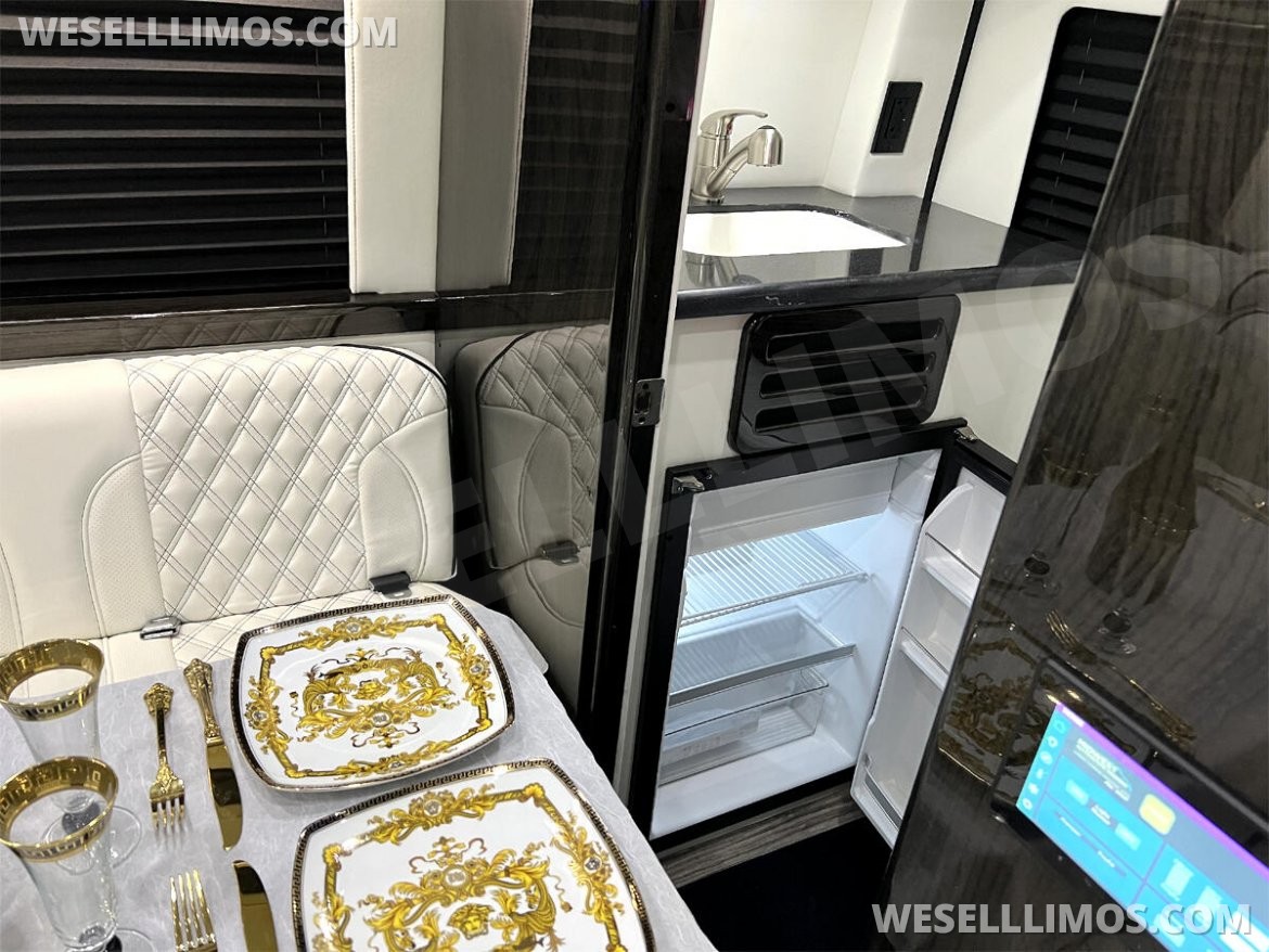 Sprinter for Sale in Elkhart, IN - Photo 7