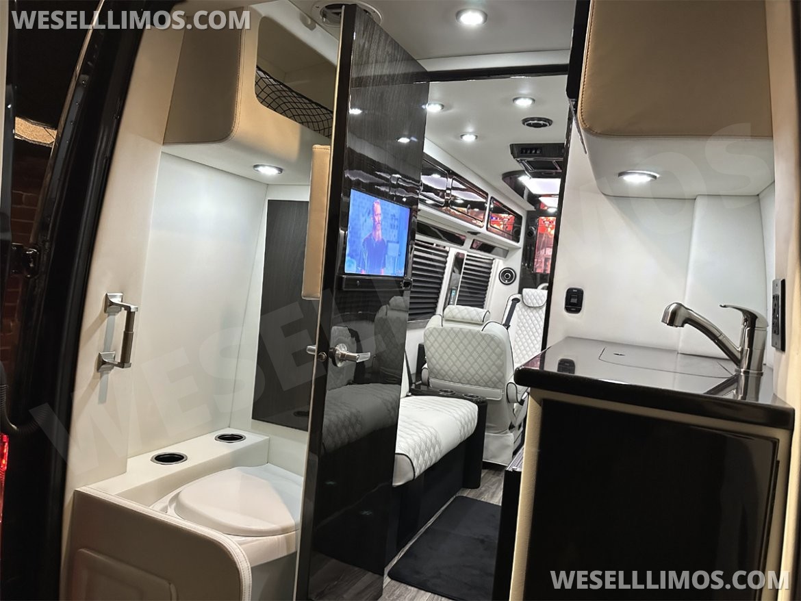Sprinter for Sale in Elkhart, IN - Photo 9
