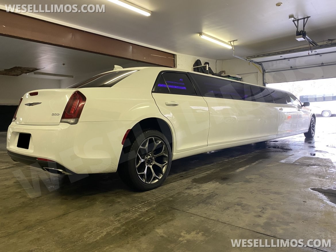 Limousine for Sale in Westport, MA - Photo 10