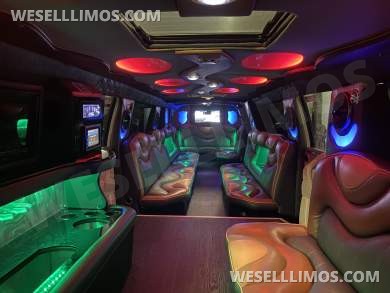 2011 Infiniti QX 56 240' Limousine - Limousine for Sale in Westport, MA - Photo 6