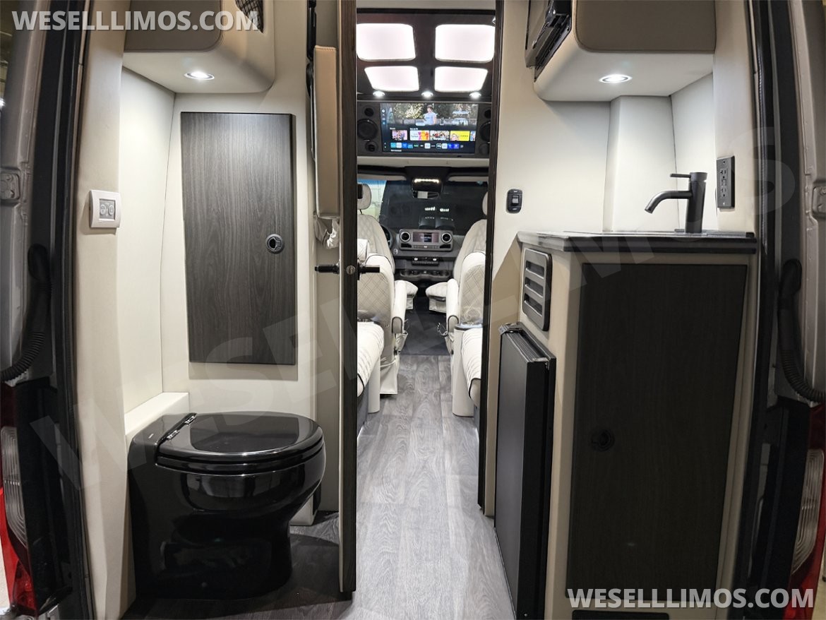 Sprinter for Sale in Elkhart, IN - Photo 26