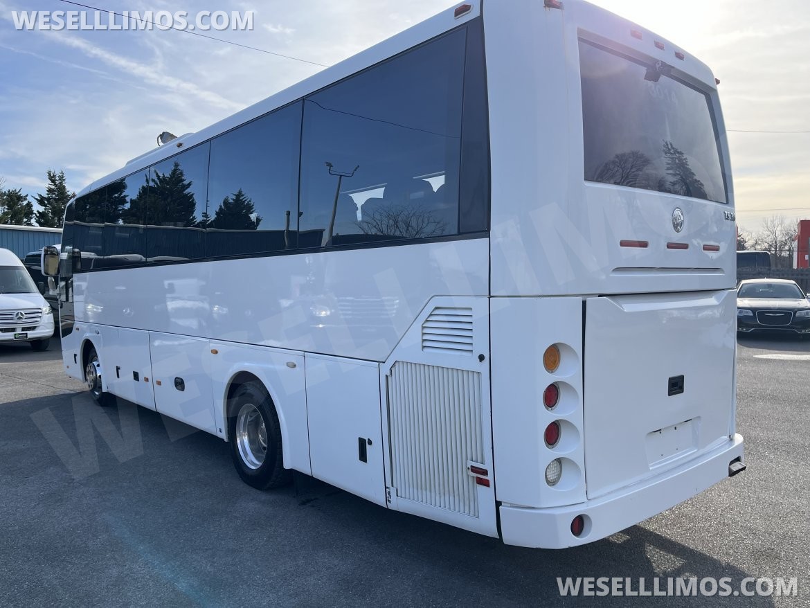 Motorcoach for Sale in Pasadena, MD - Photo 4