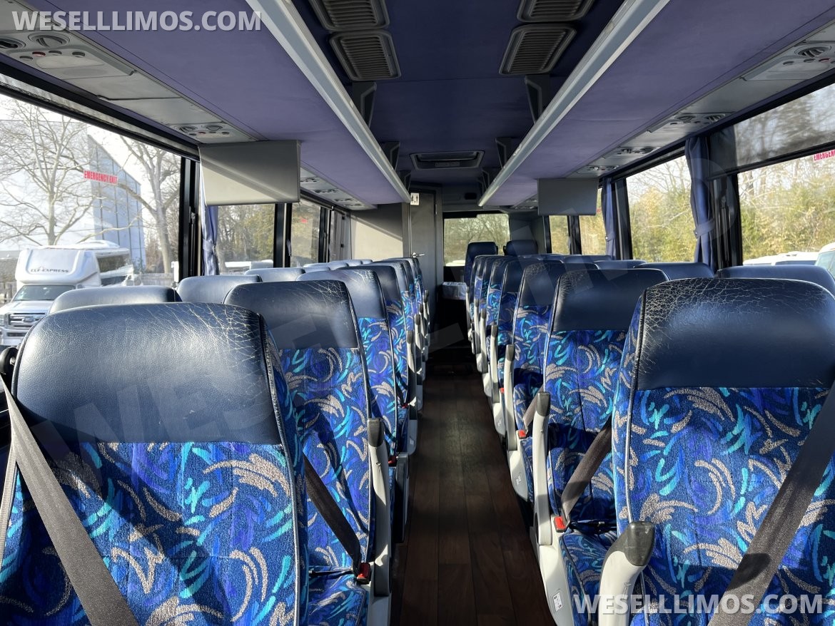 Motorcoach for Sale in Pasadena, MD - Photo 5