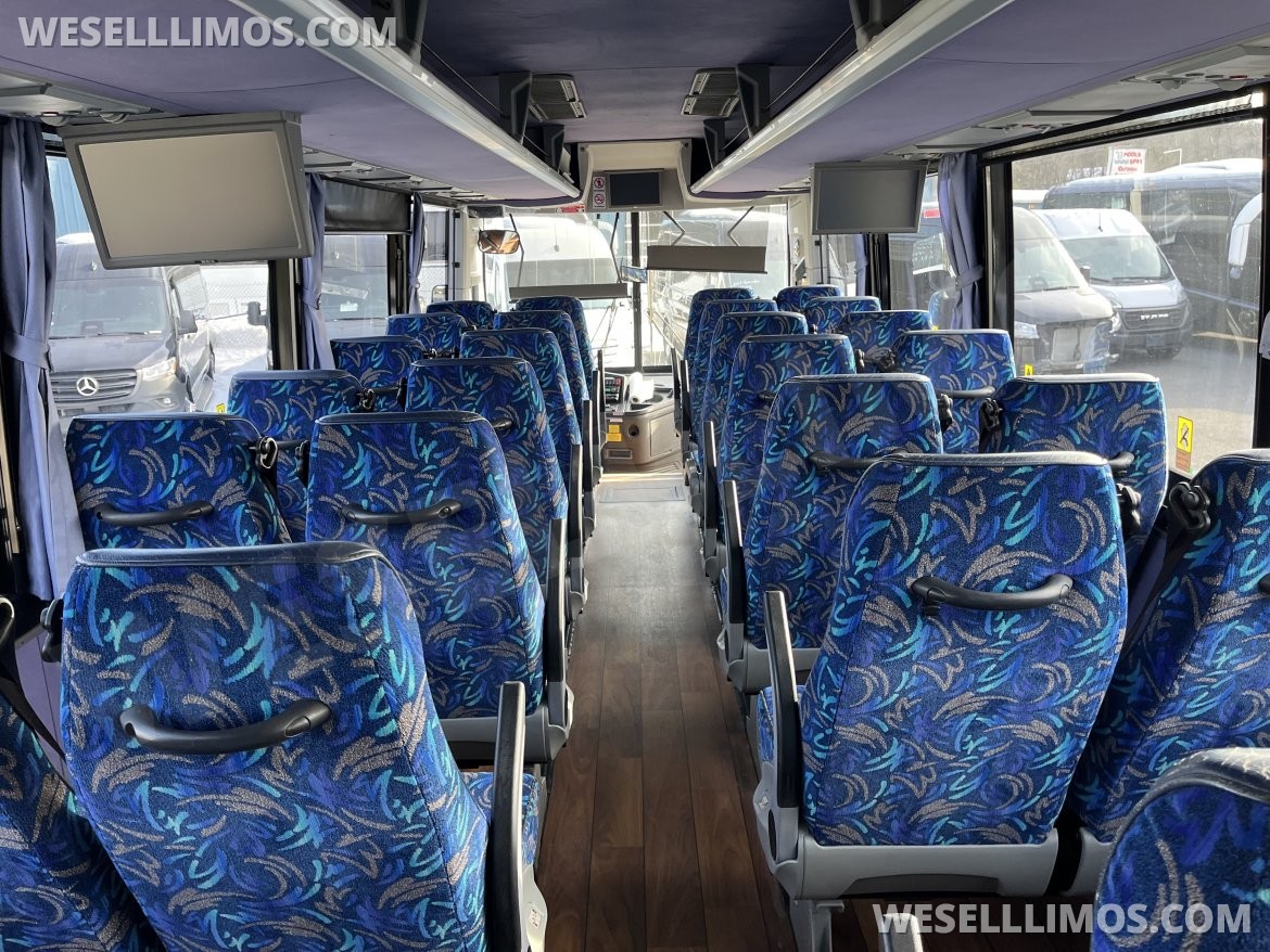 Motorcoach for Sale in Pasadena, MD - Photo 6