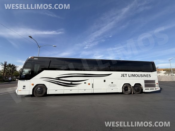 2008 Prevost H3-45 Motorcoach for Sale in Phoenix, AZ - Photo 2