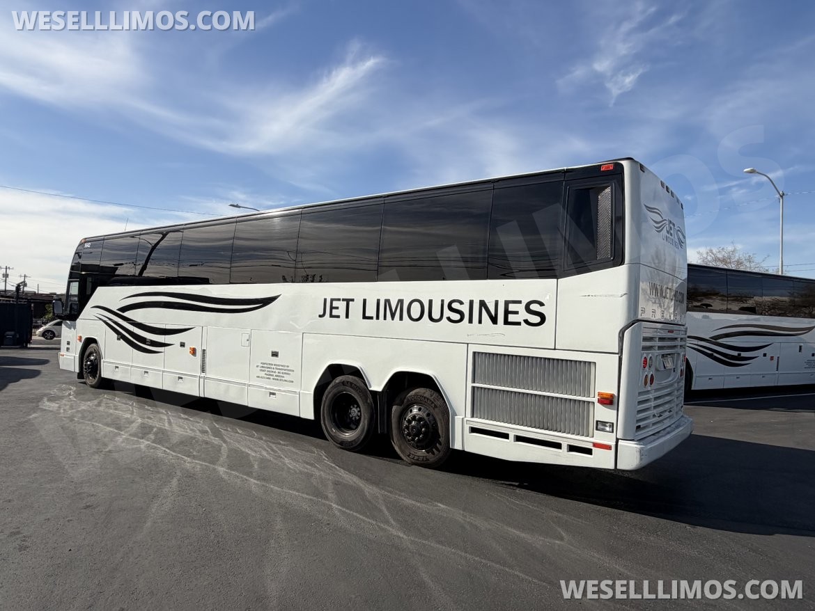 Motorcoach for Sale in Phoenix, AZ - Photo 3