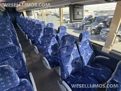 2010 Prevost H3-45 Motorcoach - Motorcoach for Sale in Phoenix, AZ - Photo 8