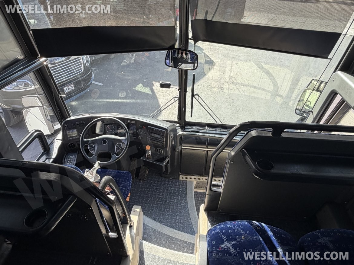 Motorcoach for Sale in Phoenix, AZ - Photo 10