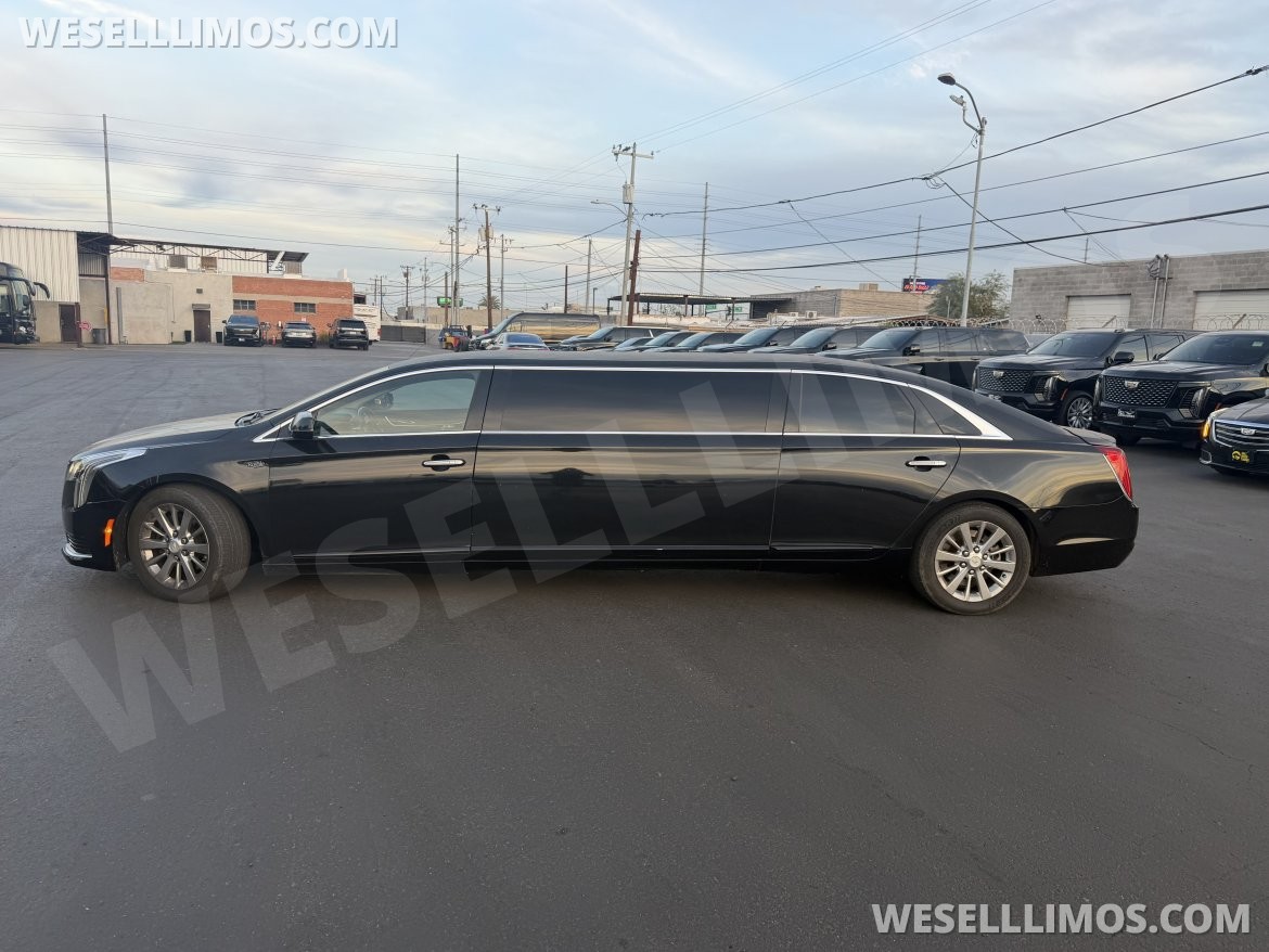 Limousine for Sale in Phoenix, AZ - Photo 2