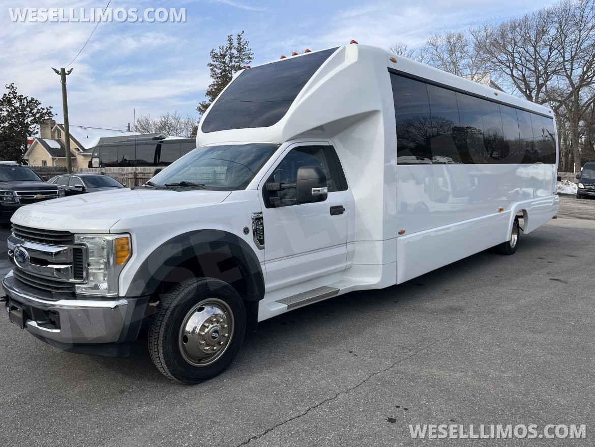 Limo Bus for Sale in Pasadena, MD - Photo 3