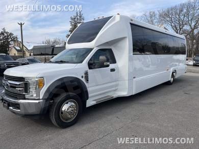 2017 Executive Coach Builders Ford F550 Gas Limo Bus - Limo Bus for Sale in Pasadena, MD - Photo 3