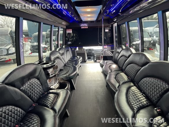 2017 Ford F550 Limo Bus for Sale in Pasadena, MD - Photo 2