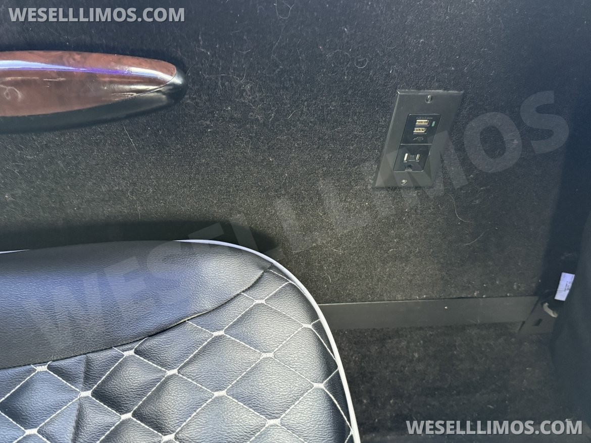 Executive Shuttle for Sale in Rockville, MD - Photo 8