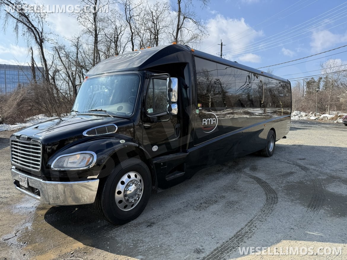 Executive Shuttle for Sale in Rockville, MD - Photo 4