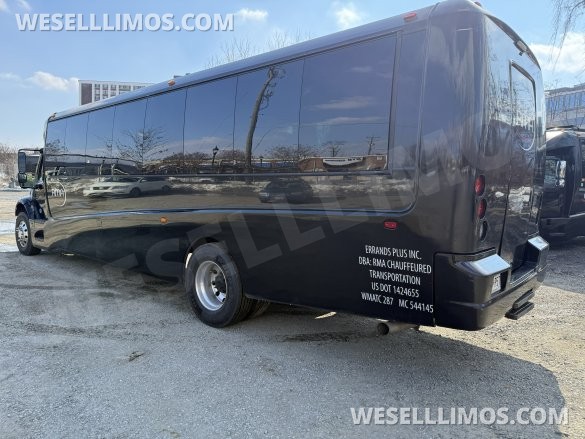 2017 Freightliner M2 GM36 Executive Shuttle for Sale in Rockville, MD - Photo 3