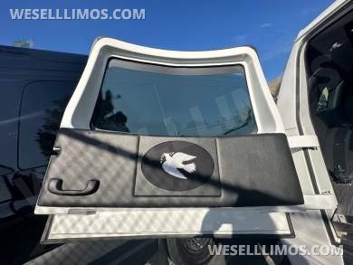 2023 Eagle Coach Cadillac XT5 Echelon Hearse - Funeral for Sale in CARSON, CA - Photo 9