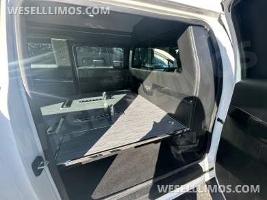 2023 Eagle Coach Cadillac XT5 Echelon Hearse - Funeral for Sale in CARSON, CA - Photo 14