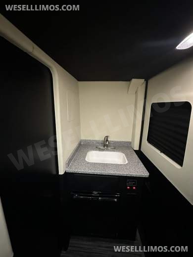 2020 First Class Customs Mercedes-Benz 3500 Sprinter - Sprinter for Sale in Temecula, CA - Photo 11