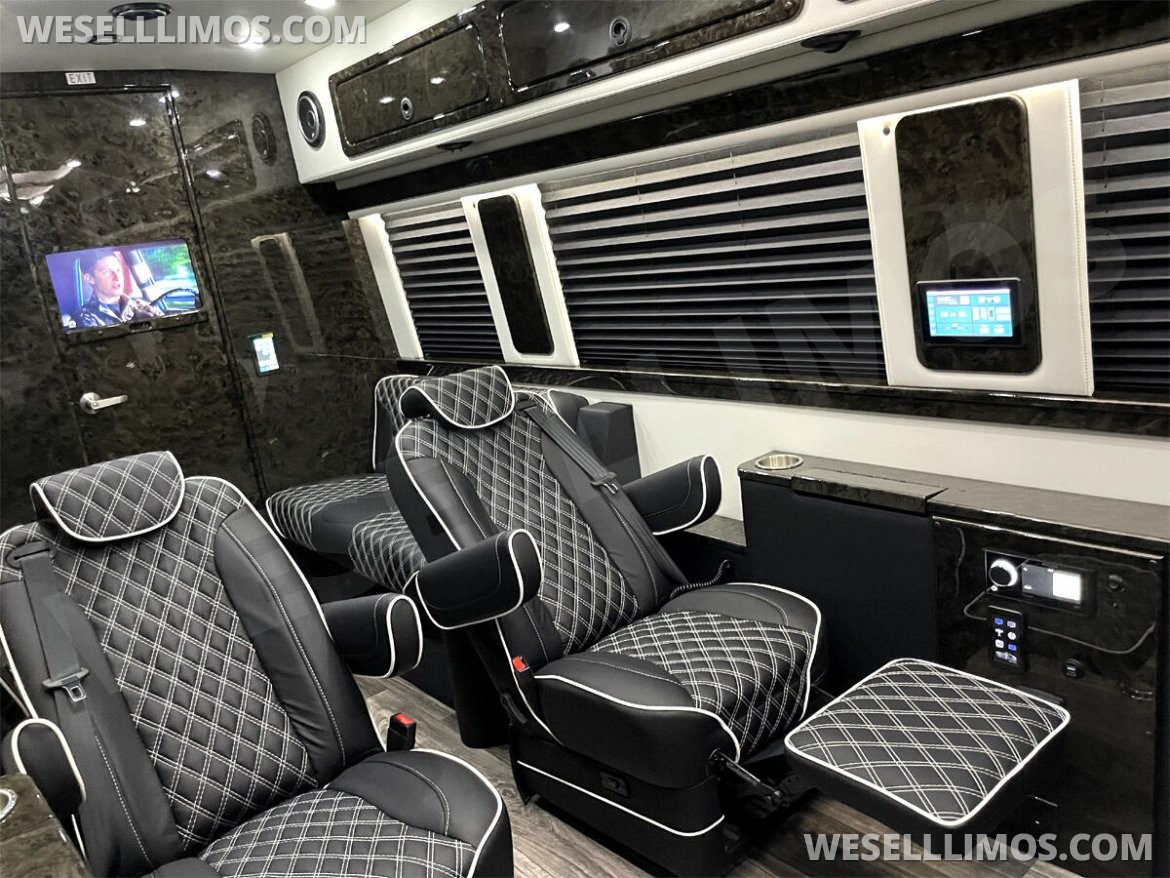 Sprinter for Sale in Elkhart, IN - Photo 2