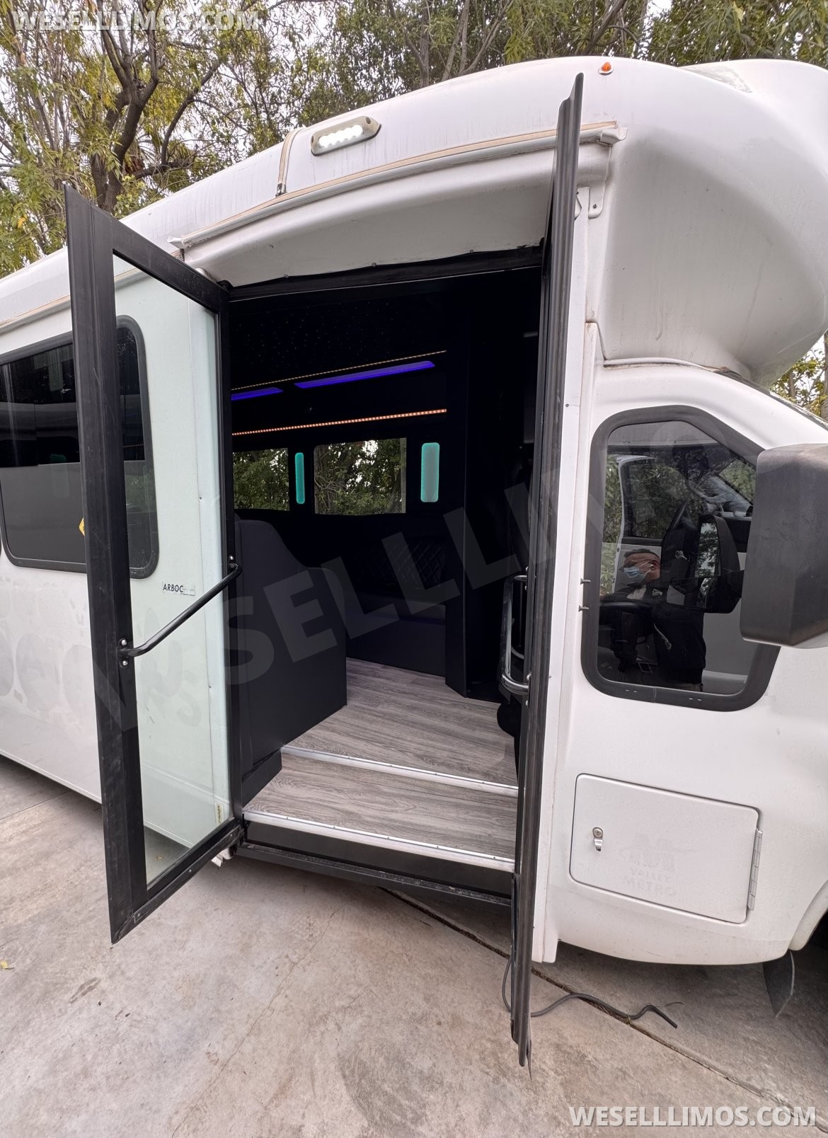 Limo Bus for Sale in Los Angeles, CA - Photo 21