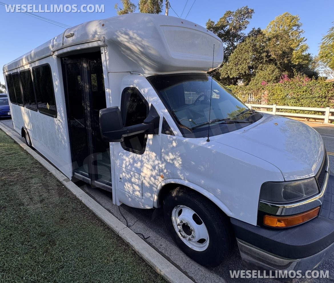 Limo Bus for Sale in Los Angeles, CA - Photo 24