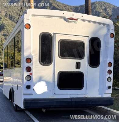 2020 Executive Chevrolet E455 Limo Bus - Limo Bus for Sale in Los Angeles, CA - Photo 25