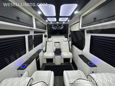 2026 OGV Luxury Coach OGV Luxury Coach V-Cruise 10OB Full Wall Partition Sprinter - Sprinter for Sale in Baton Rouge, LA - Photo 2