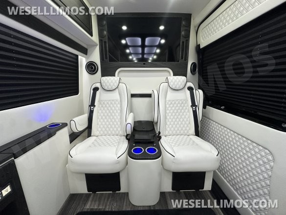 2026 OGV Luxury Coach V-Cruise 10OB Full Wall Partition Sprinter for Sale in Baton Rouge, LA - Photo 3
