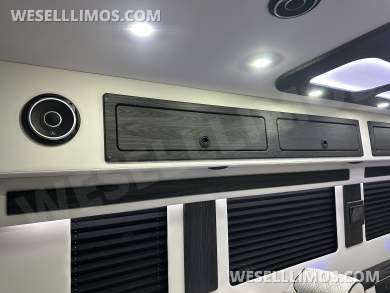 2026 OGV Luxury Coach OGV Luxury Coach V-Cruise 10OB Full Wall Partition Sprinter - Sprinter for Sale in Baton Rouge, LA - Photo 8