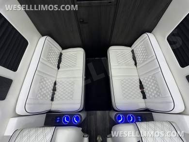 2026 OGV Luxury Coach OGV Luxury Coach V-Cruise 10OB Full Wall Partition Sprinter - Sprinter for Sale in Baton Rouge, LA - Photo 10