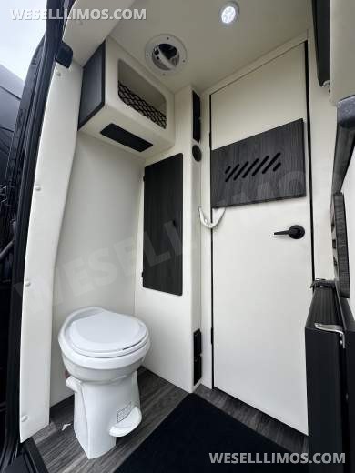 2026 OGV Luxury Coach OGV Luxury Coach V-Cruise 10OB Full Wall Partition Sprinter - Sprinter for Sale in Baton Rouge, LA - Photo 14