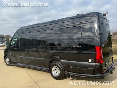 2026 OGV Luxury Coach OGV Luxury Coach V-Cruise 10OB Full Wall Partition Sprinter - Sprinter for Sale in Baton Rouge, LA - Photo 23
