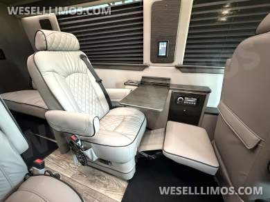 2024 Midwest Automotive Designs Mercedes-Benz Daycruiser D6 Standard 4x4 Sprinter - Sprinter for Sale in Baton Rouge, LA - Photo 6