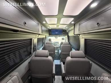2024 Midwest Automotive Designs Mercedes-Benz Daycruiser D6 Standard 4x4 Sprinter - Sprinter for Sale in Baton Rouge, LA - Photo 14
