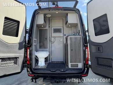 2024 Midwest Automotive Designs Mercedes-Benz Daycruiser D6 Standard 4x4 Sprinter - Sprinter for Sale in Baton Rouge, LA - Photo 16