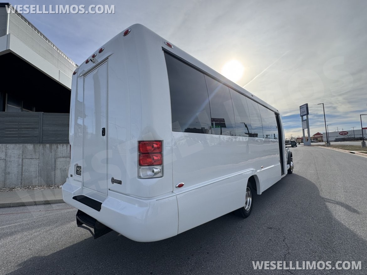 Shuttle Bus for Sale in Springfield, MO - Photo 5