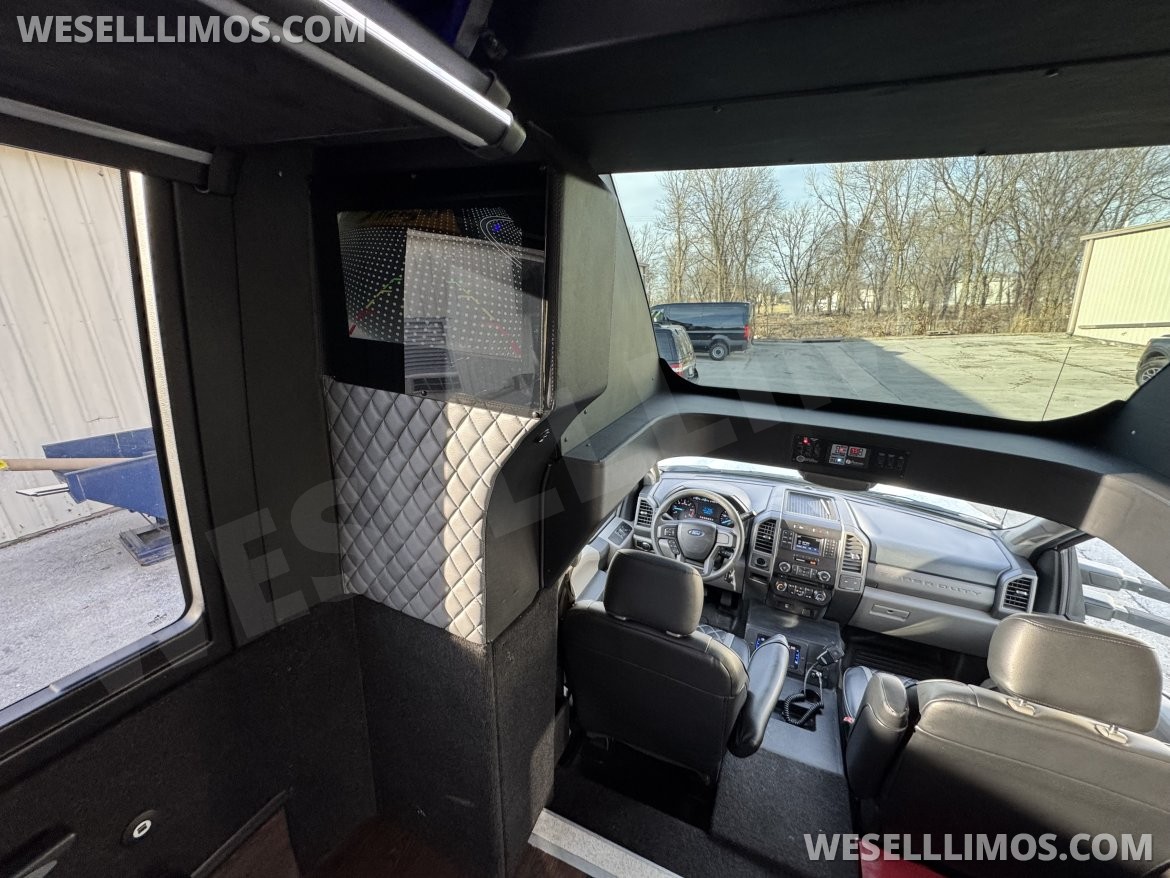 Shuttle Bus for Sale in Springfield, MO - Photo 27