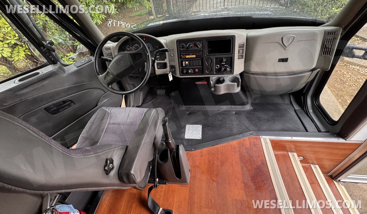 Shuttle Bus for Sale in Los Angeles, CA - Photo 22