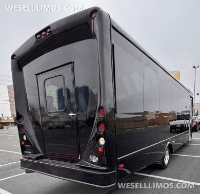 2014 My factory International Executive Shuttle Bus - Shuttle Bus for Sale in Los Angeles, CA - Photo 18