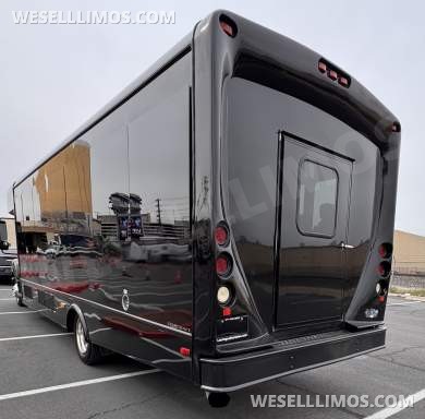 2014 My factory International Executive Shuttle Bus - Shuttle Bus for Sale in Los Angeles, CA - Photo 20
