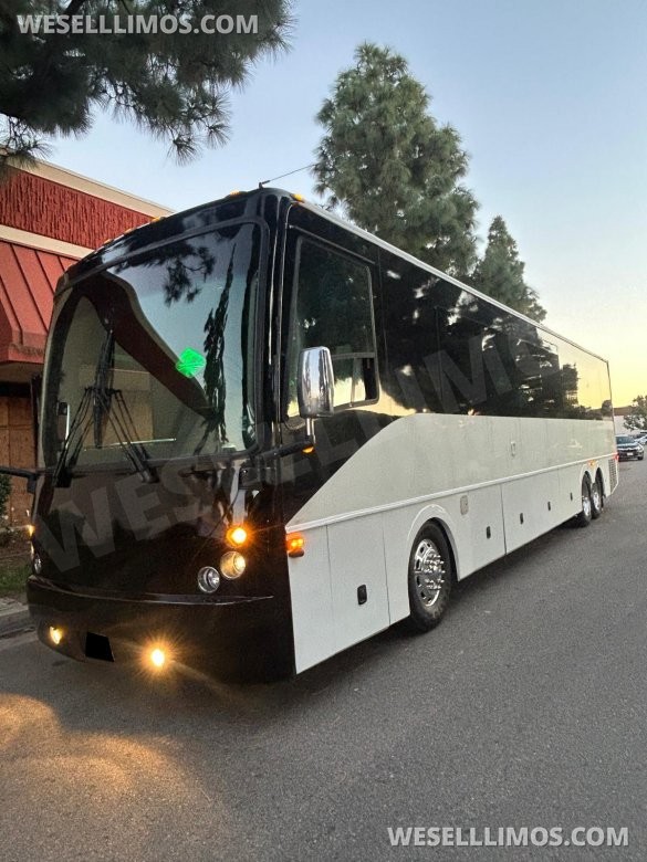 2015 Freightliner CT 45 Limo Bus Motorcoach for Sale in Anaheim, CA - Main Photo