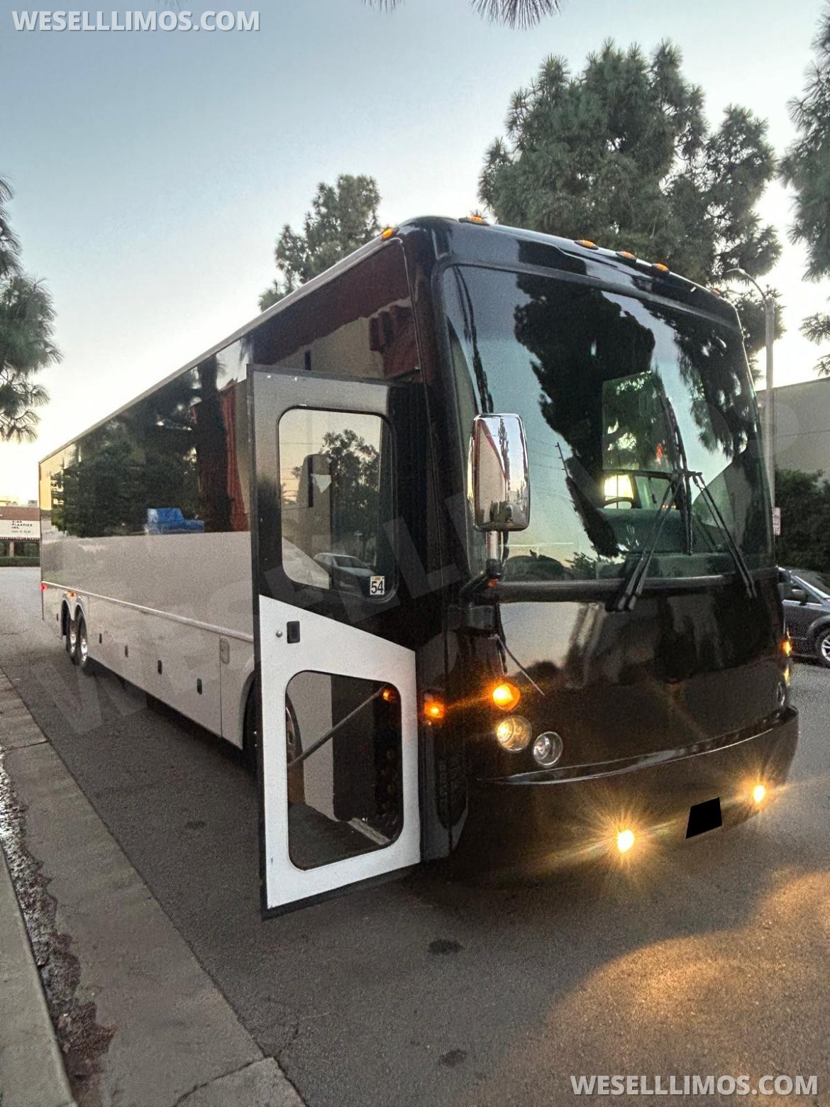 Motorcoach for Sale in Anaheim, CA - Photo 15