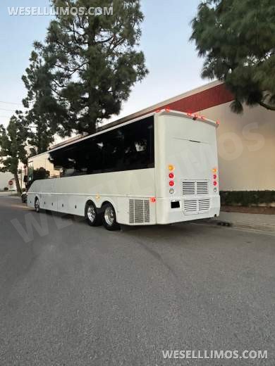 2015 CT Coachworks Freightliner XCR Chassis 45' Limo Bus Motorcoach - Motorcoach for Sale in Anaheim, CA - Photo 16