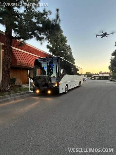 2015 CT Coachworks Freightliner XCR Chassis 45' Limo Bus Motorcoach - Motorcoach for Sale in Anaheim, CA - Photo 19